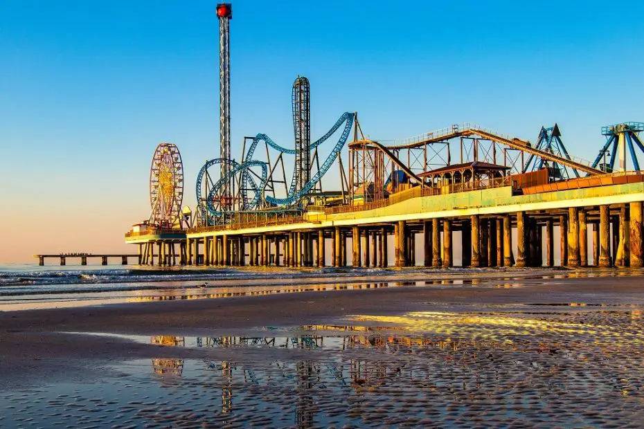 Closest Airport To Galveston Travel Blog   Galveston 1 930x620 