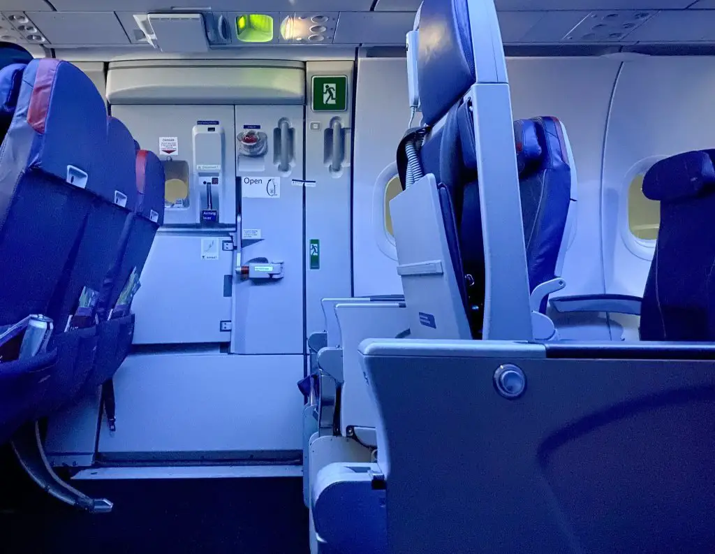 What Are the Seating Options on Delta Air Lines