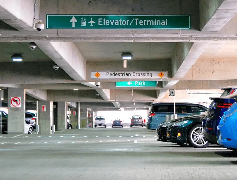 memphis airport short-term parking logo1