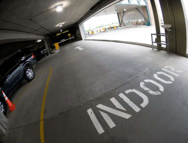 fine airport indoor garage tulsa logo1