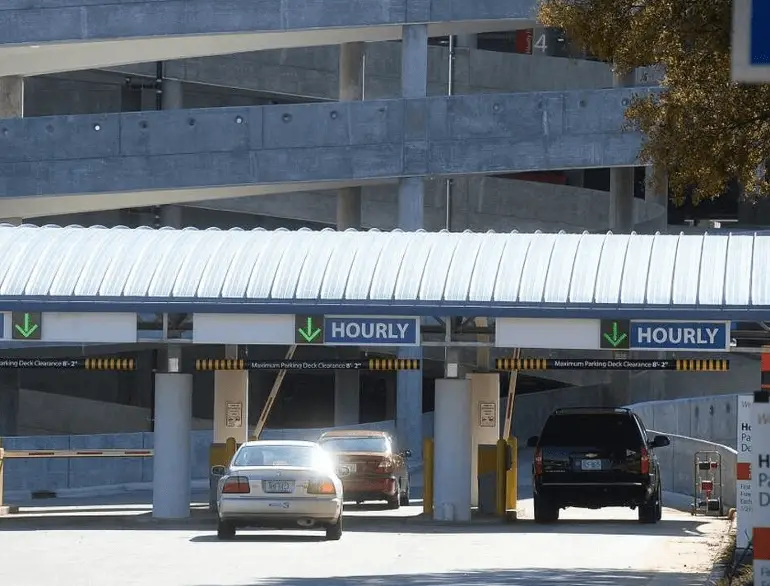 hourly deck charlotte douglas airport parking logo