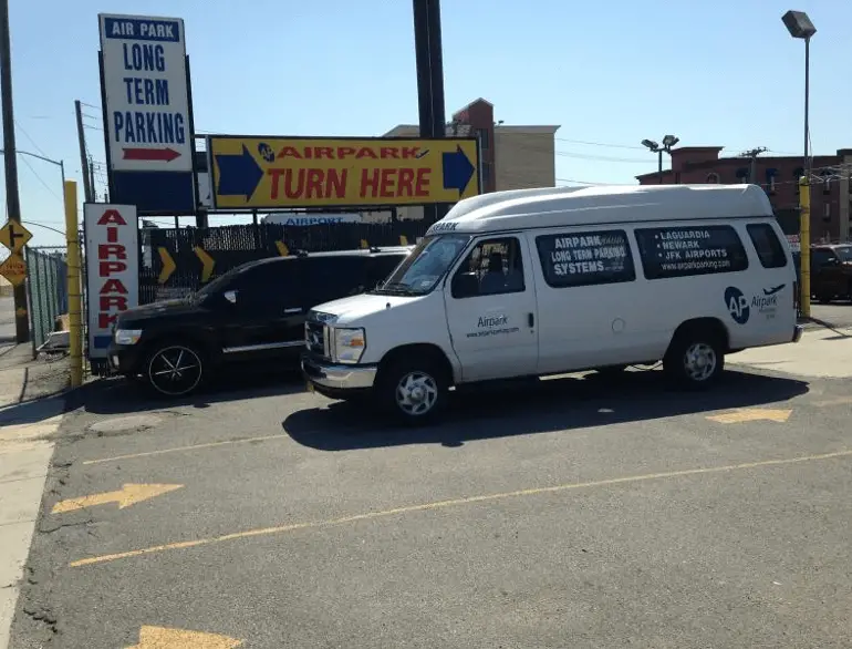 airpark parking new york logo