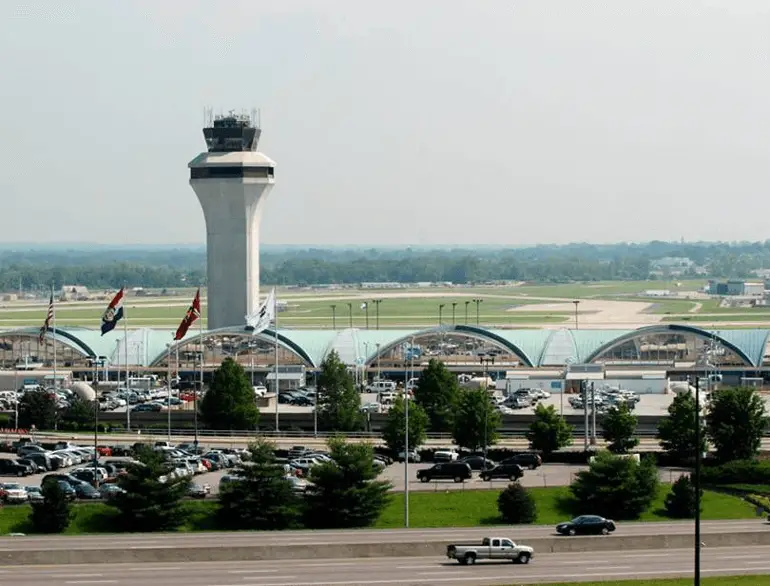 st. louis lambert international airport parking lot d logo
